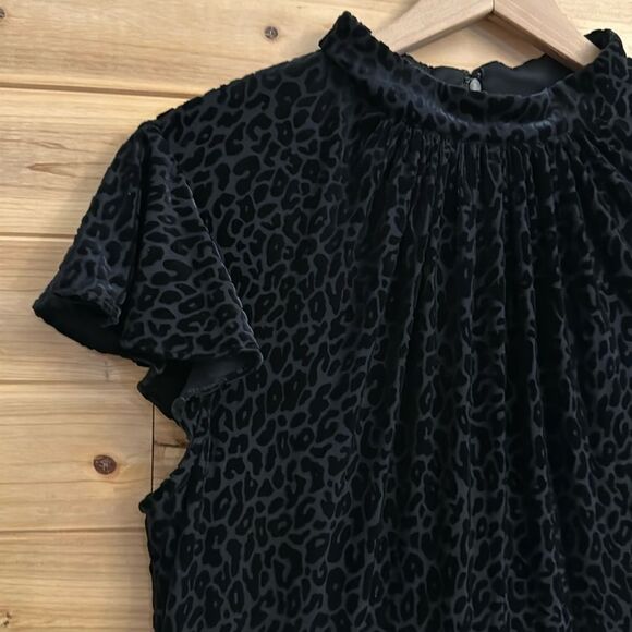 Adrianna Papell Size 12 Velvet Leopard Print Black High Neck Mini Dress - Picture 5 of 16